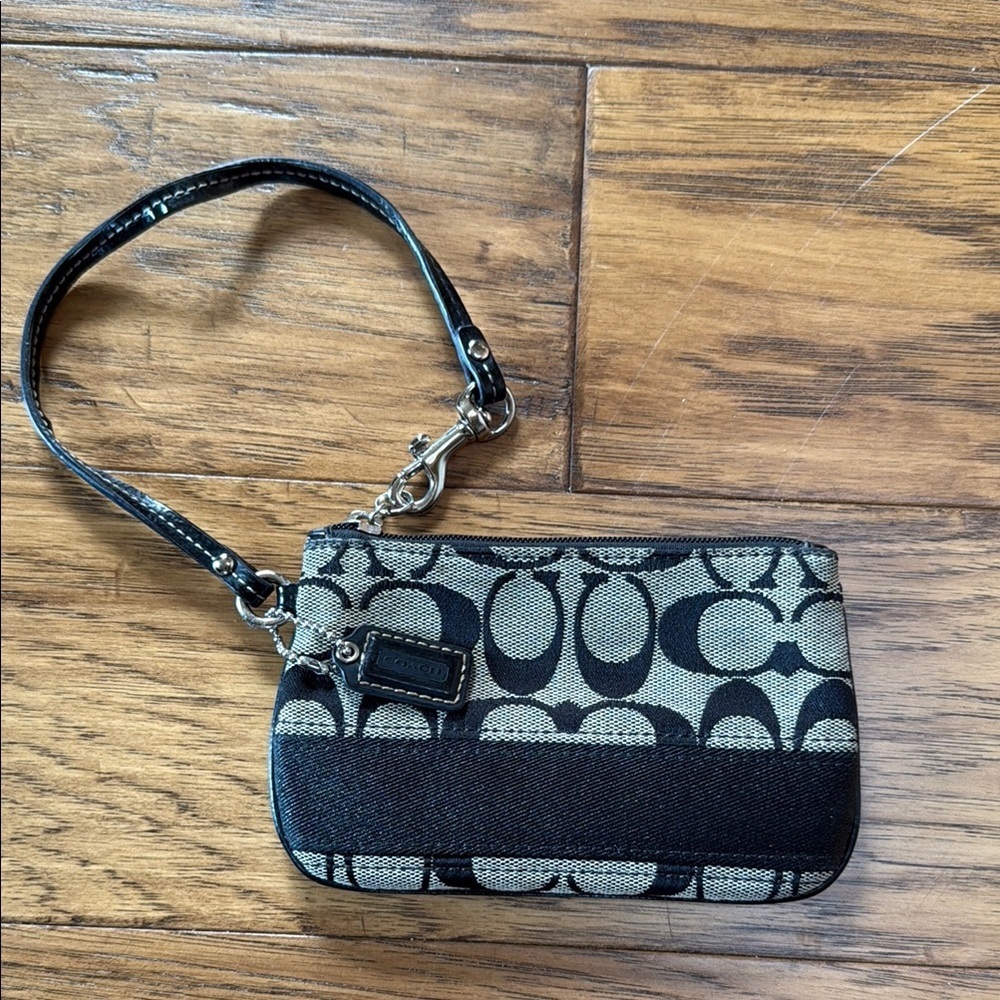 Coach Black Cream Signature Leather Small Wristlet Wallet